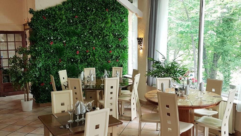 Готель Le Comptoir Сент-Круа-дю-Вердон Екстер'єр фото
